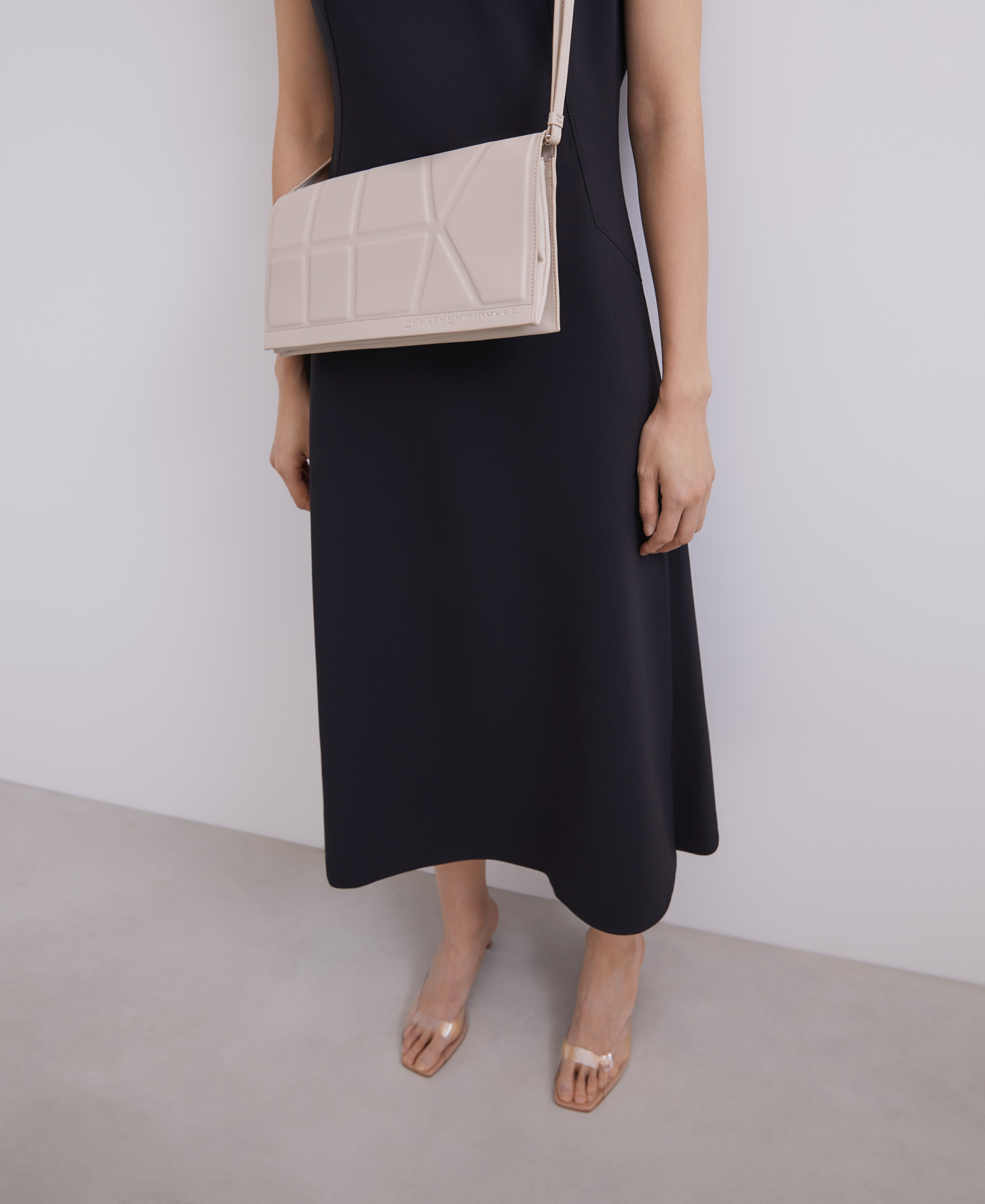 Double crossbody bag with geometric line image number 5