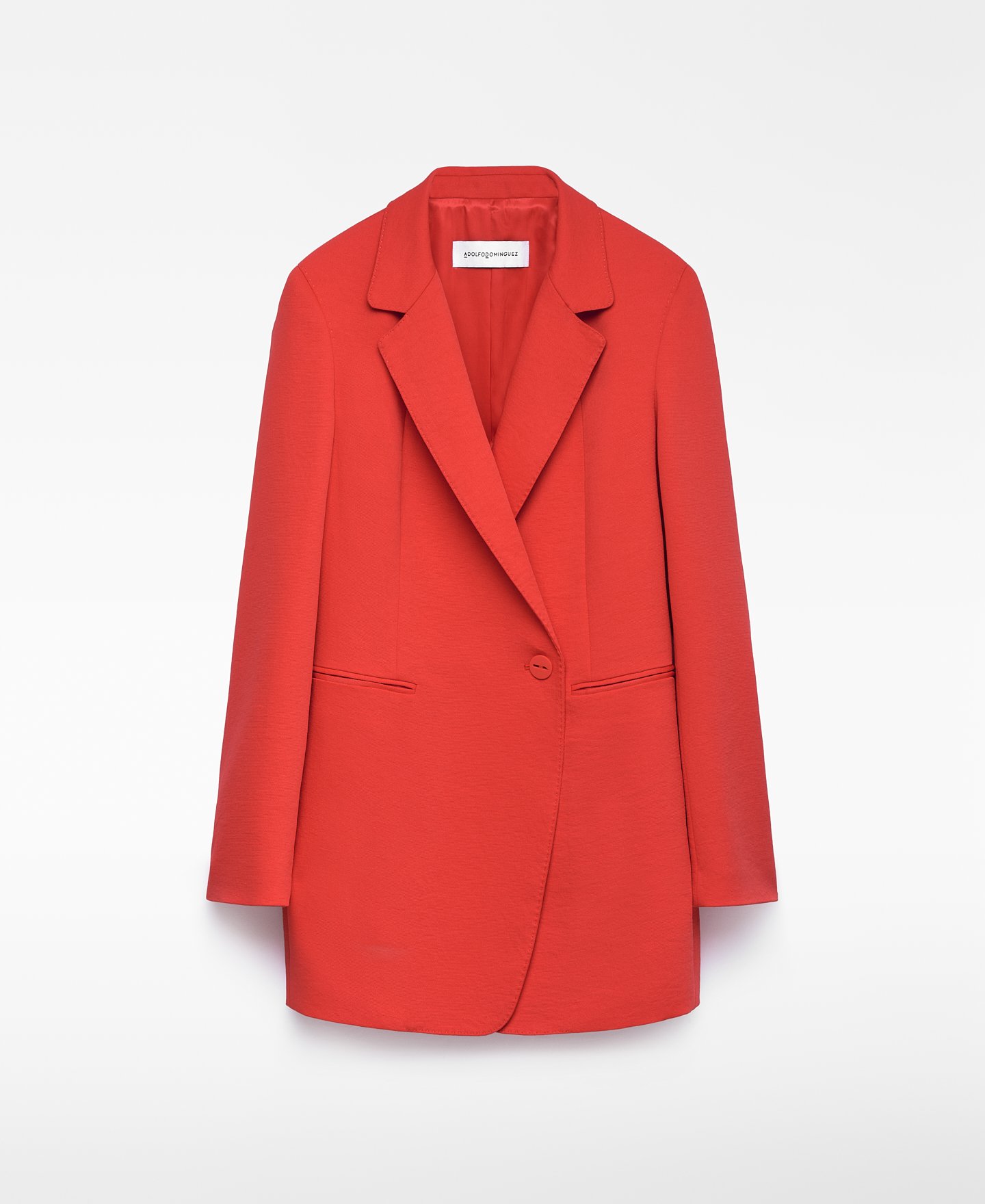 Red blazer woman image number 5