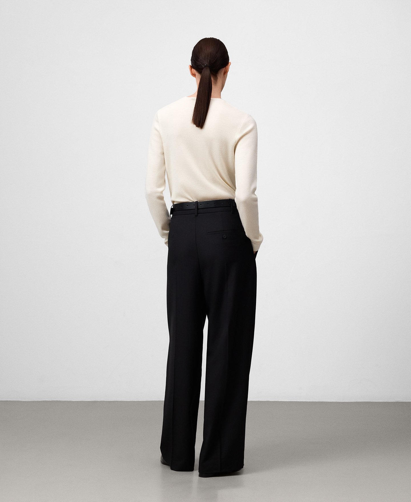 Jersey cuello caja lana merino mujer image number 2