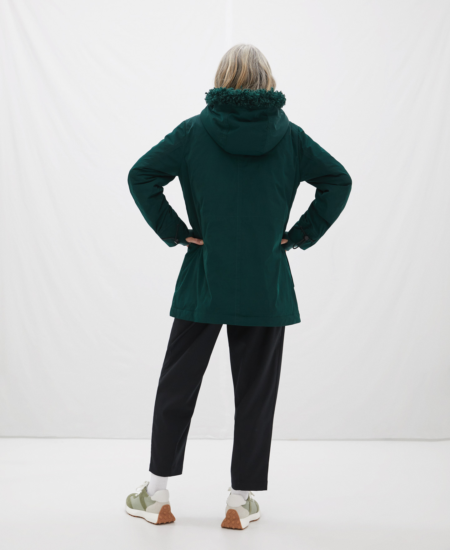 Parka with maxi-pockets and fur lining image number 2