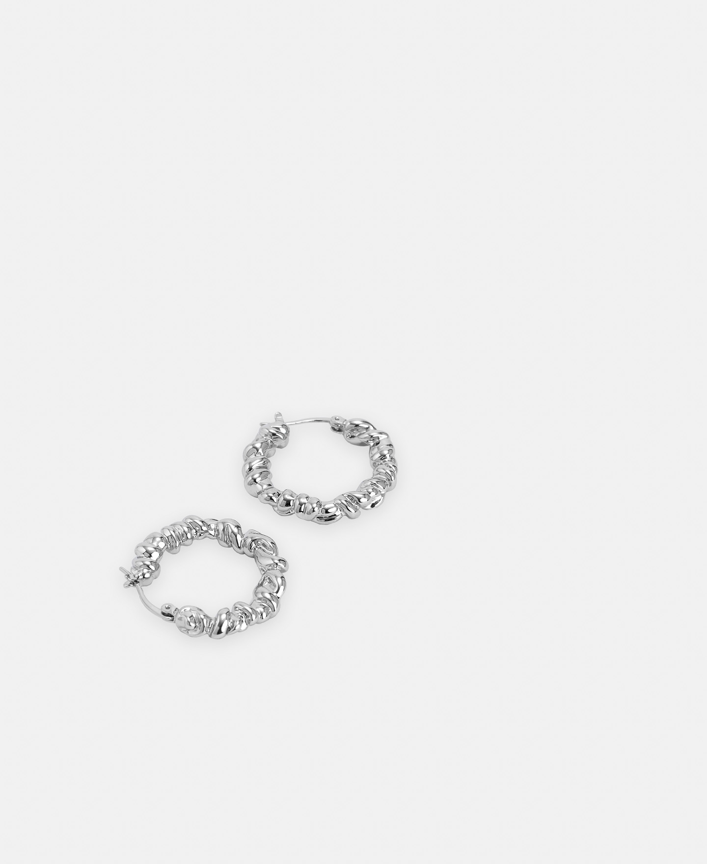 Zinc plaited motif earrings image number 1