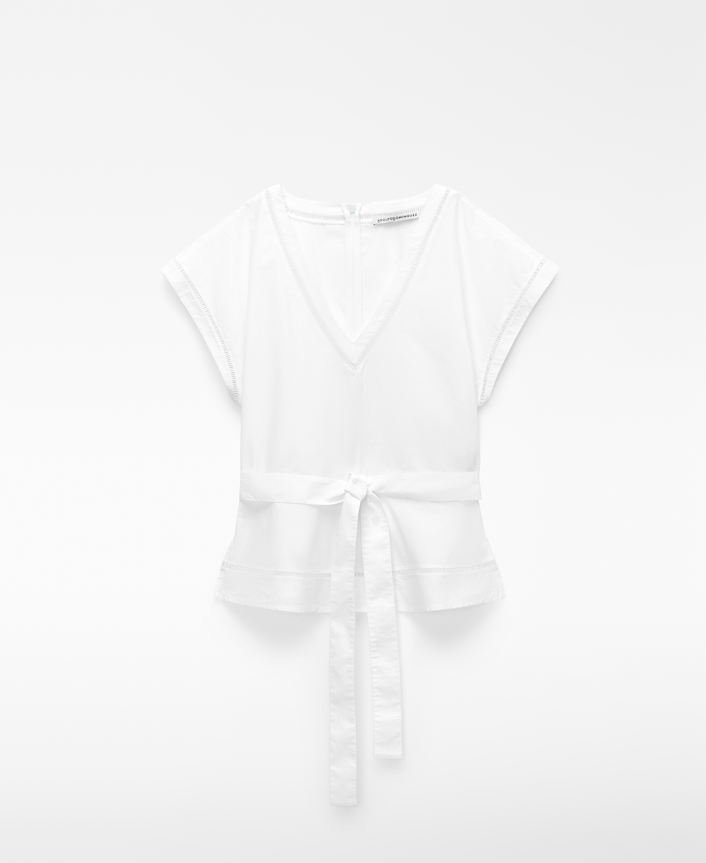 Cotton fitted top with lace trim image number 4