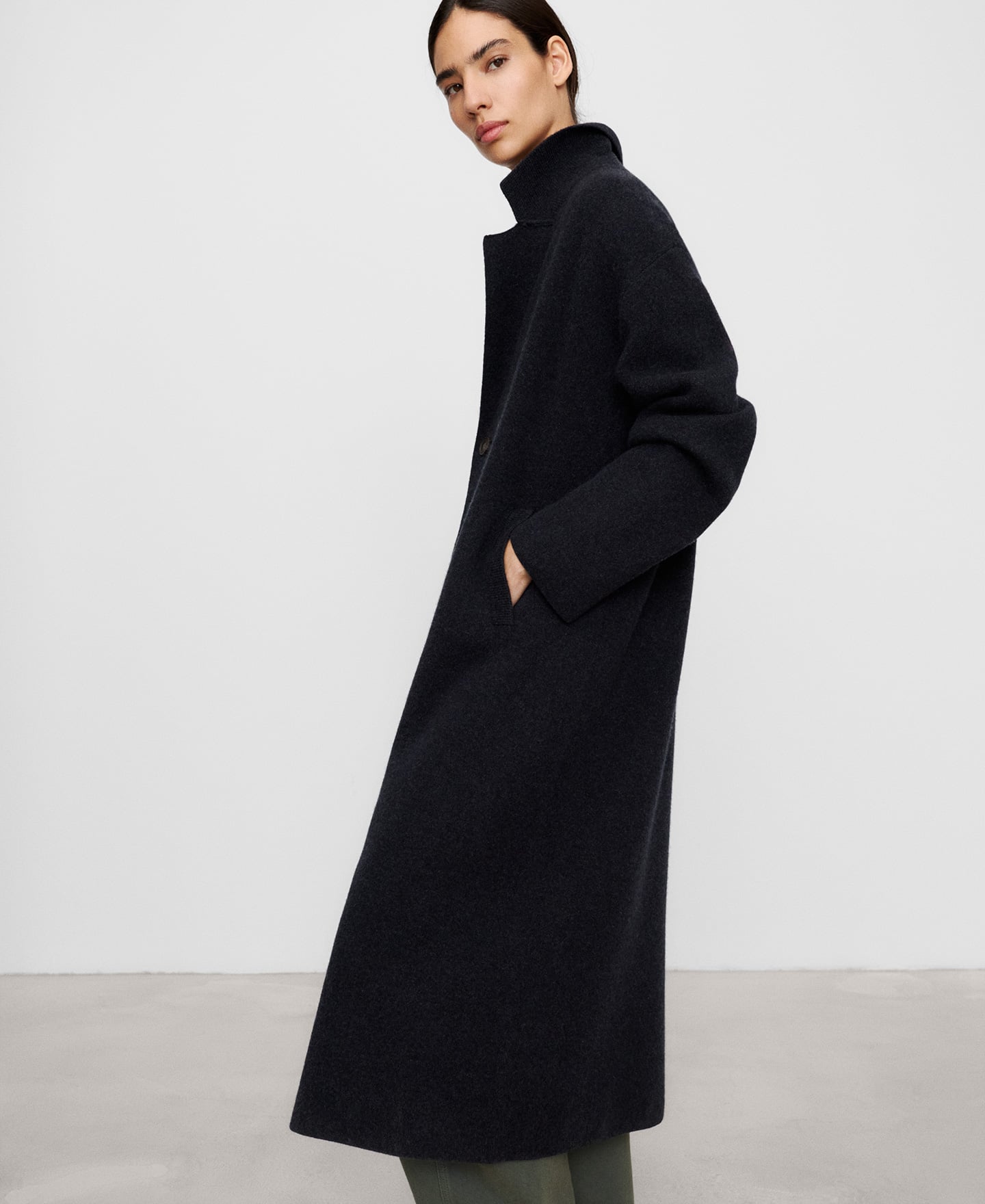 Merino wool long double-breasted coat image number 0