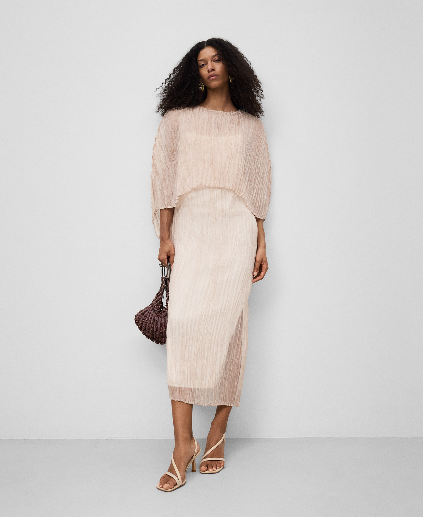 Crinkle dress with cape woman image number 0
