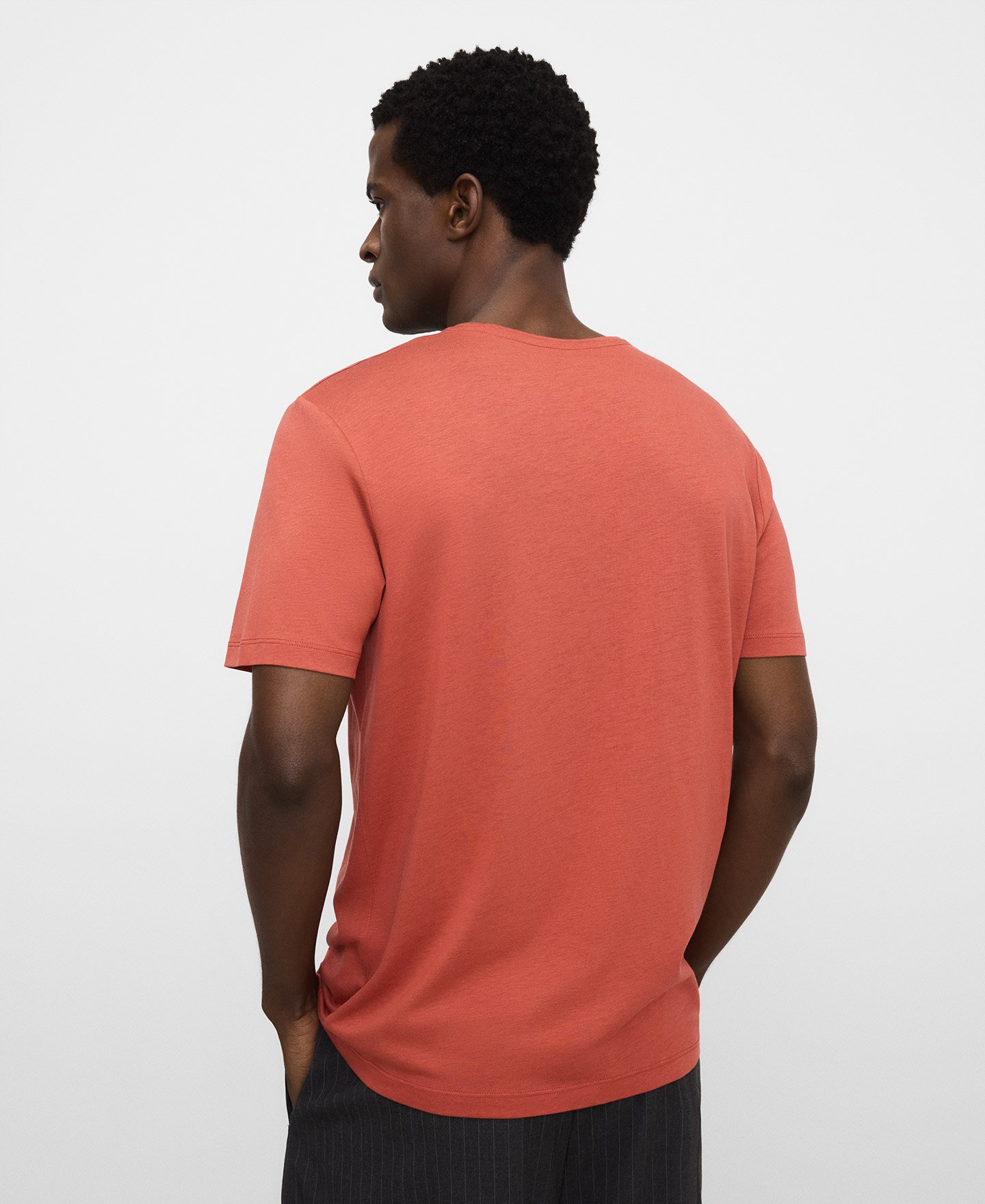 T-Shirt mit normaler Passform aus Lyocell und Baumwolle image number 2