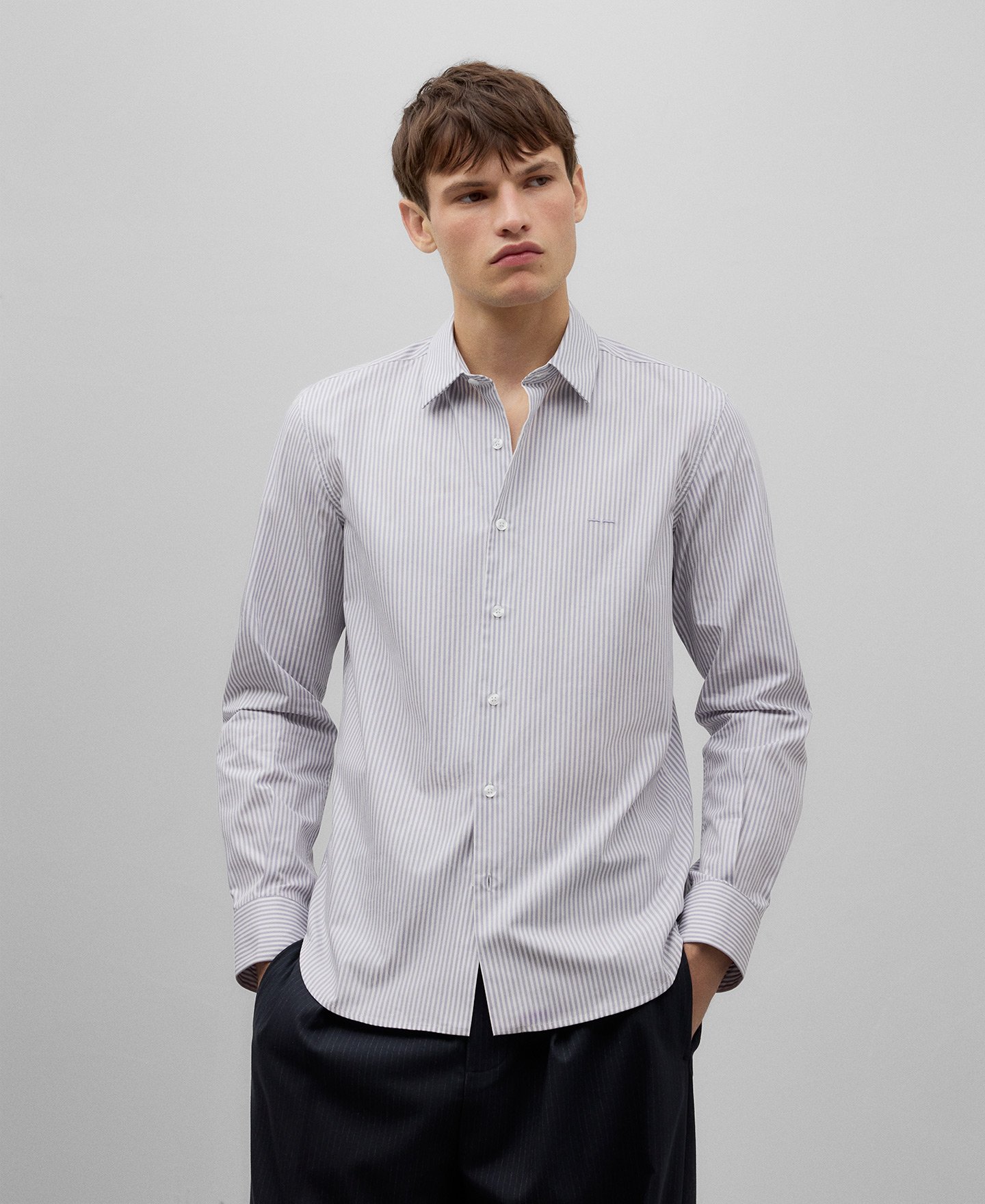 Camisa rayas verticales algod&oacute;n hombre image number 0