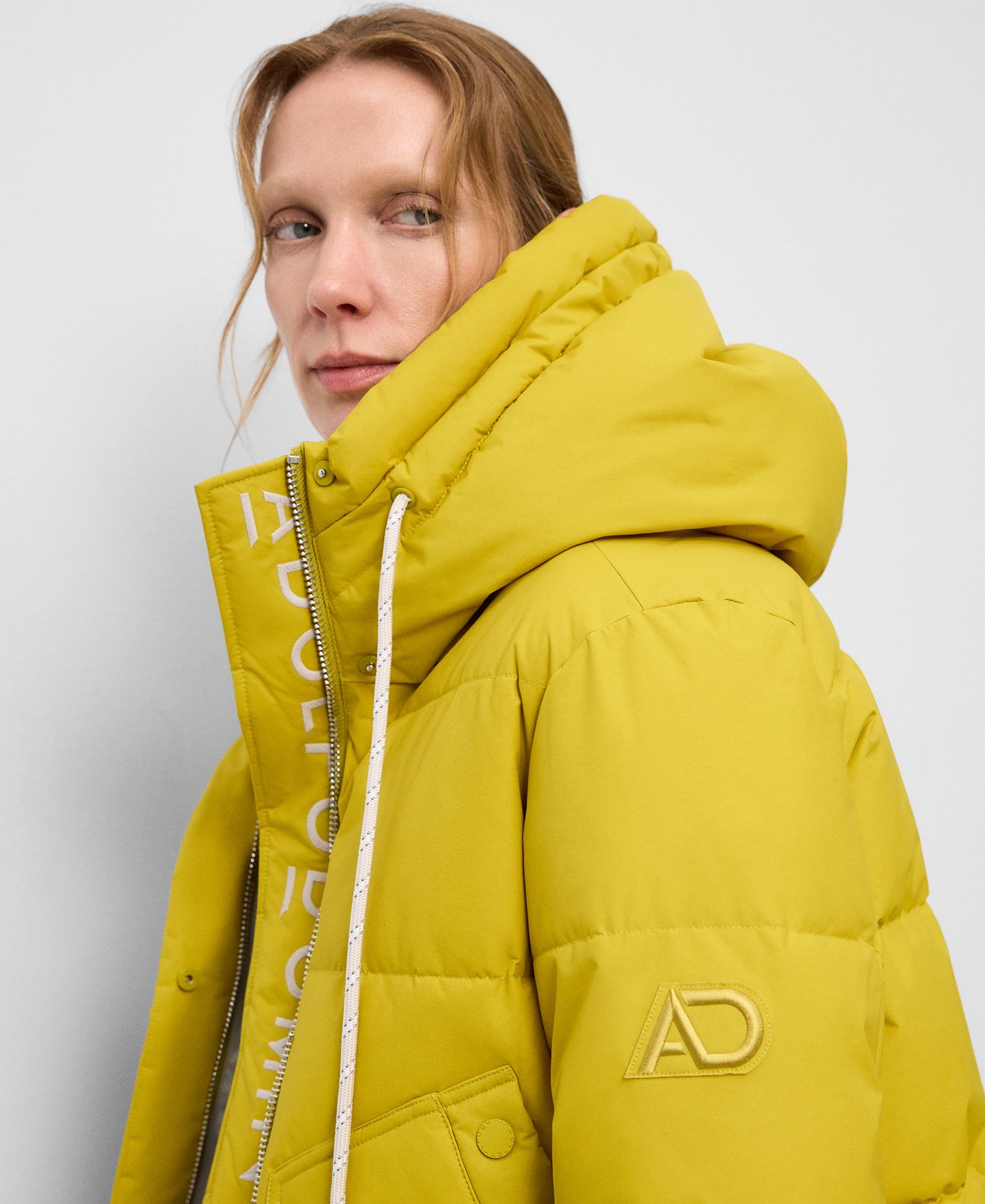 Padded jacket with hood woman image number 3