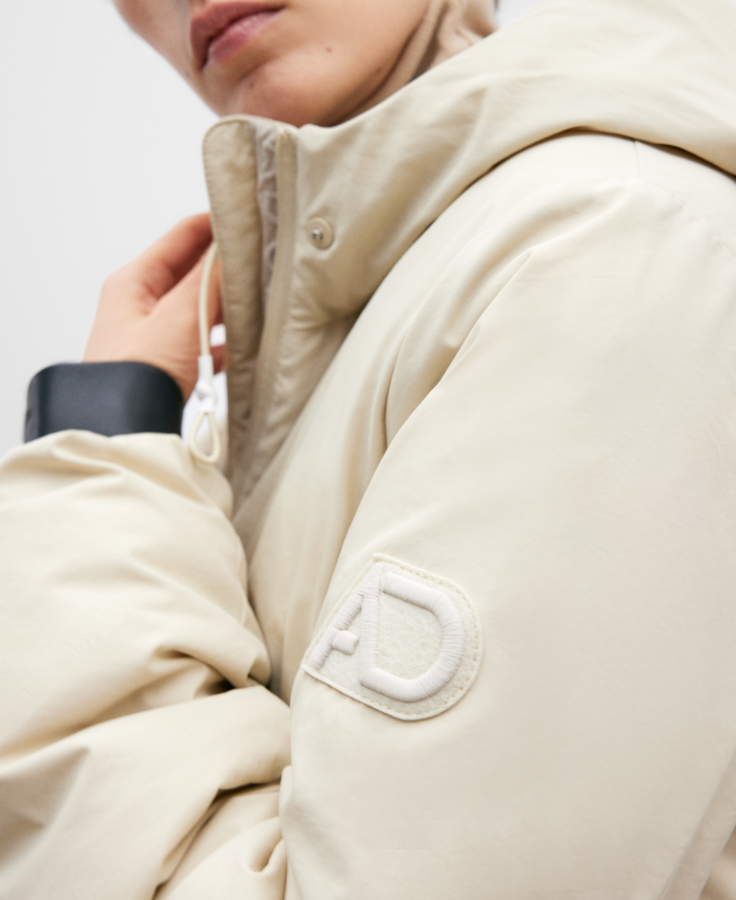 Padded jacket for women image number 3