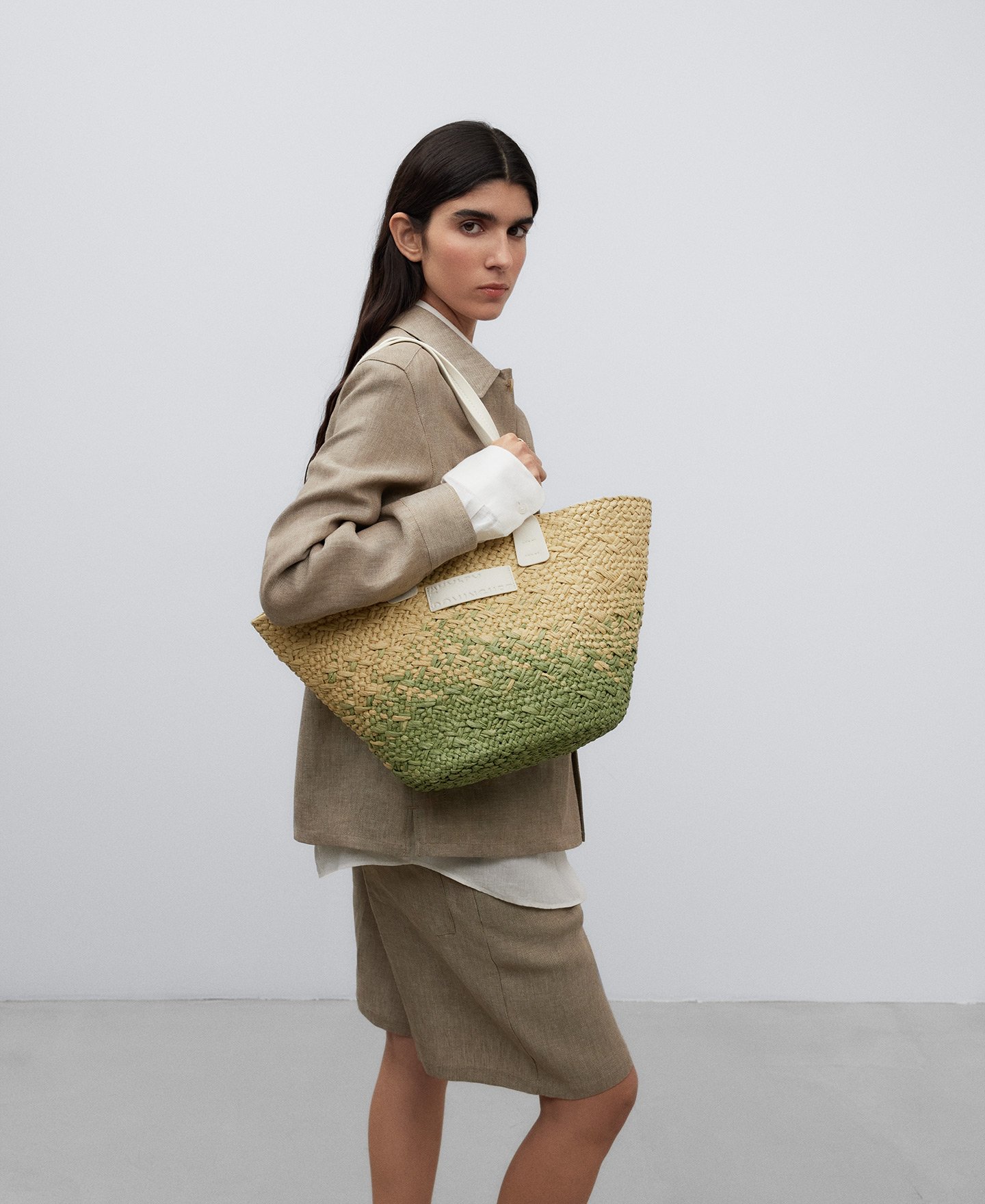 Medium braided paper shopper bag woman image number 4