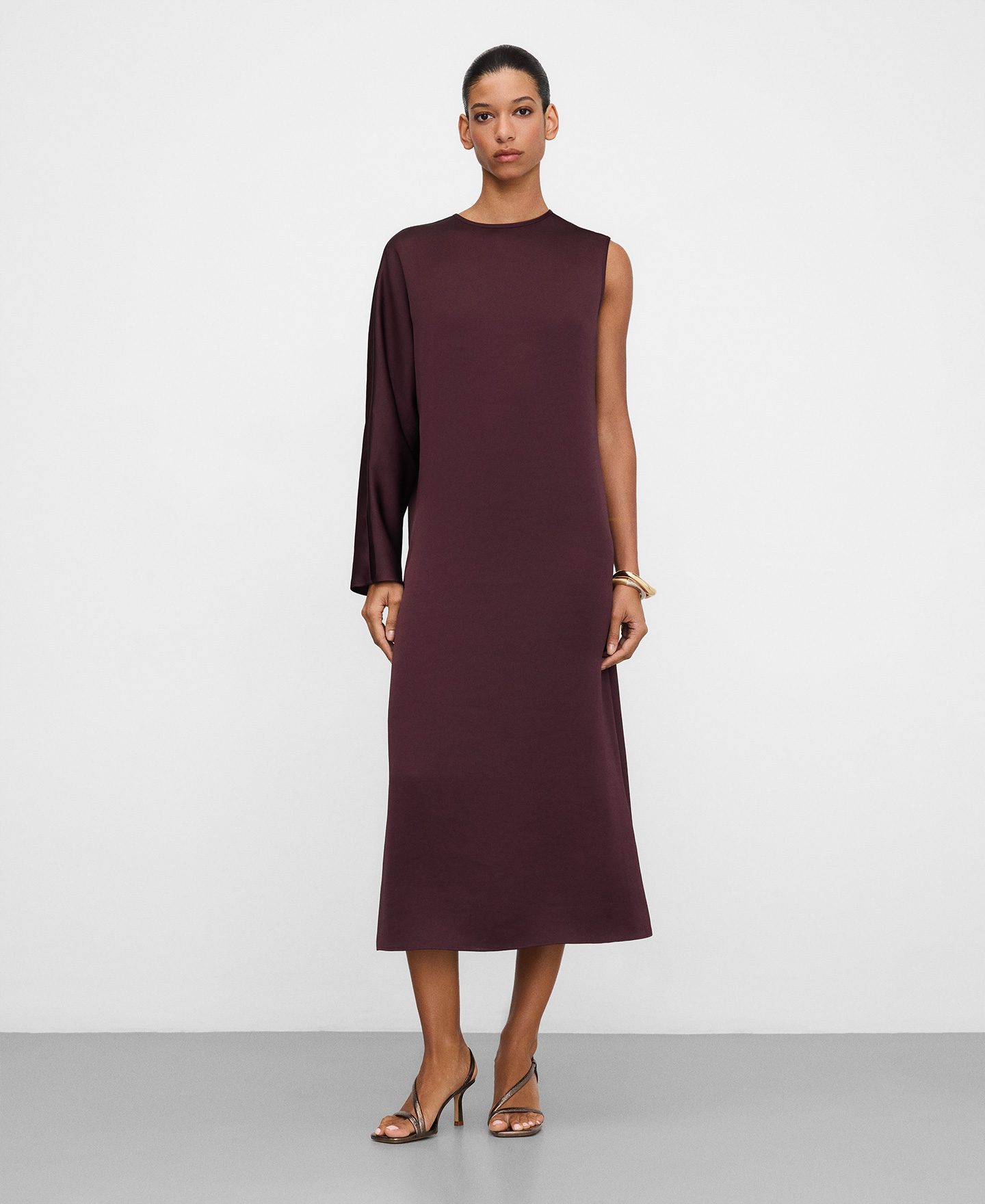 Long asymmetric double-layer dress image number 3